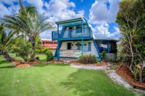 Wayfarers Beachouse - Rainbow Beach, Everything you need, just metres to the beach